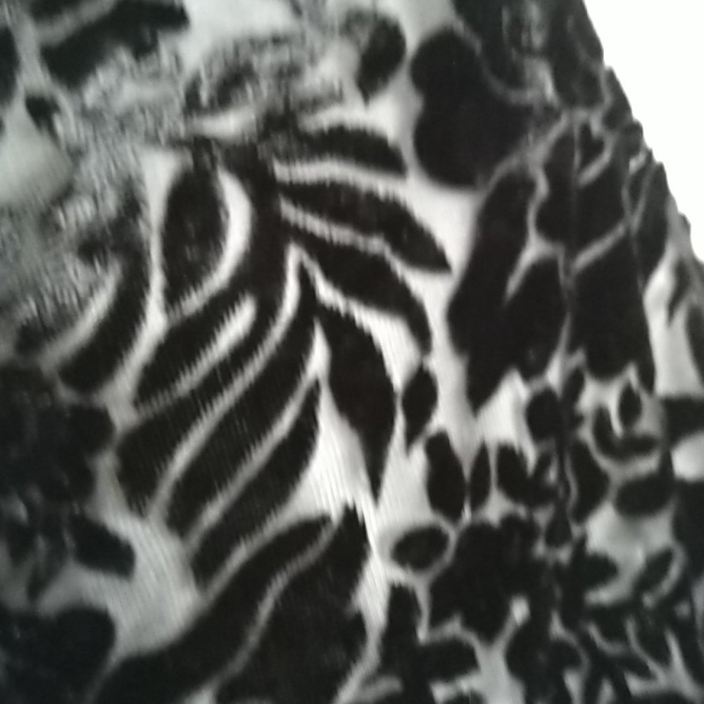 Velvety black halter - Picture 2 of 3